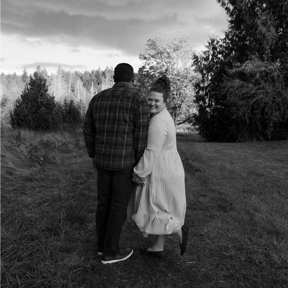 Meet your Posher, Sierra - Picture 2 of 12